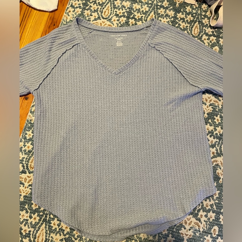 AE Light purple soft and sexy sweater
